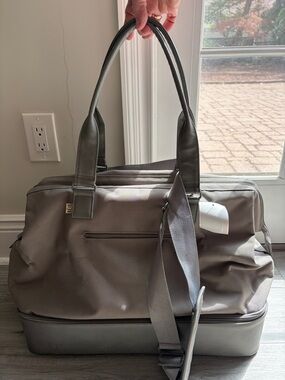 BEIS The Weekender travel bag brand new with no tags